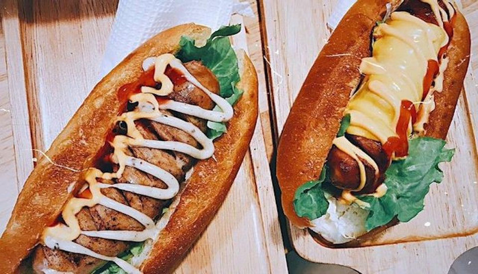 King Sausage & Queen Hotdog - Thoại Ngọc Hầu