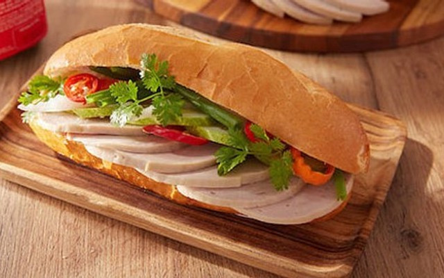 Chả Lụa Tuấn Cường 3 - Xôi, Bánh Mì & Bánh Ướt - Phạm Hùng