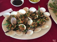 nghêu nướng mỡ hành