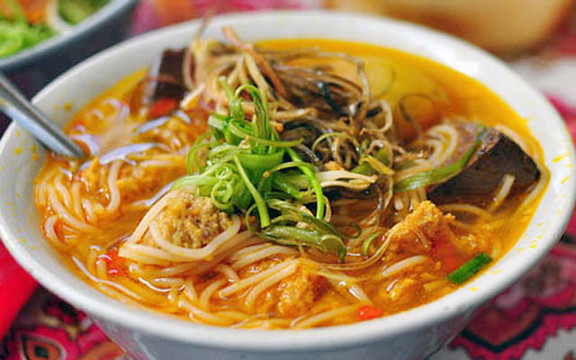 Bún Riêu Cô Thắm - Văn Hải