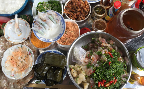 Khu chợ ẩm thực Huế