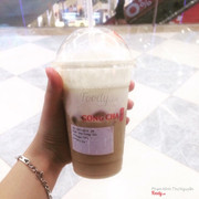 Mình uống Earl Grey Gong Cha ngon lắm. Giá thì hôm nào không có tiền chắc không uống được :)) 55k/1 ly ✔️ Mình đi Vincom bên Q2 thấy nên ghé dô mua. Bạn nào chưa thử thì nên thử đi vì đáng đồng tiền