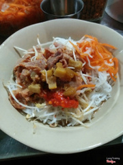 Bún bò xào