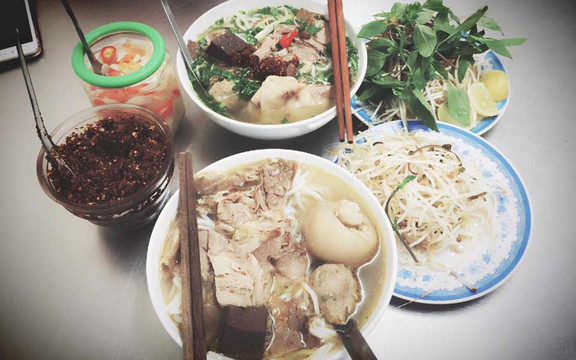 Bé Bi - Phở, Bún Bò & Cháo Dinh Dưỡng