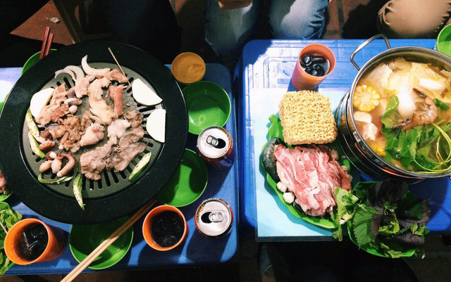 Năm Móm - Lẩu & Nướng