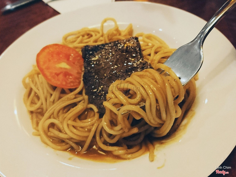 Mỳ Ý bò Úc nướng sốt nâu