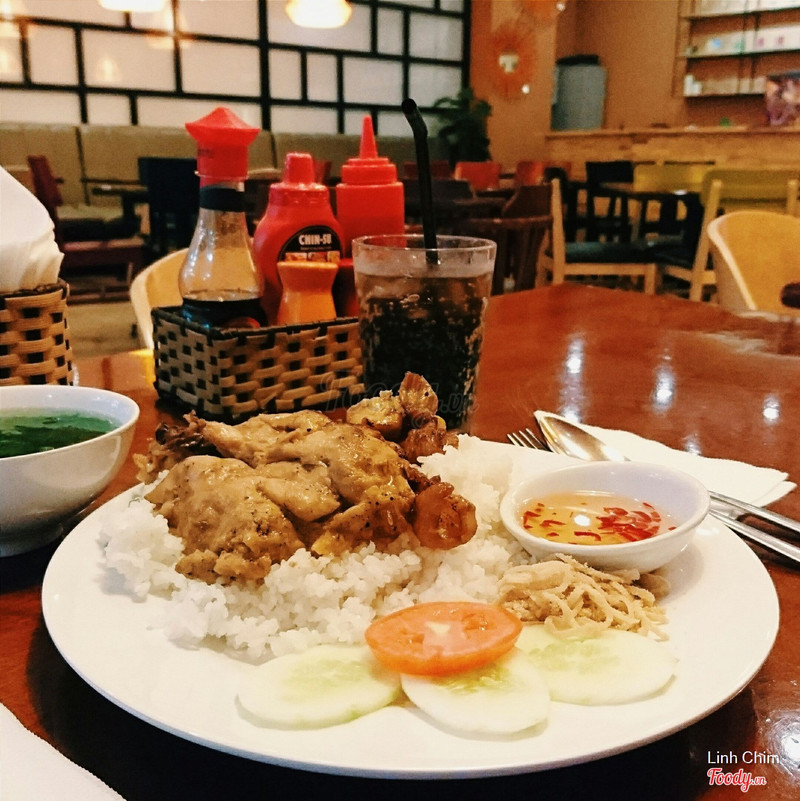 Cơm tấm gà nướng