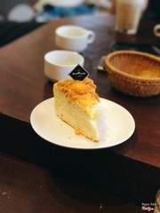 Bông lan trứng muối