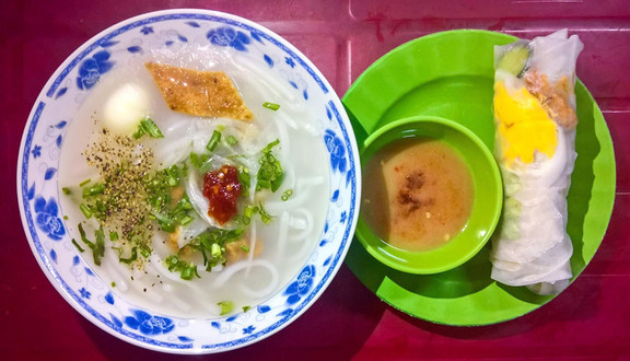 Tư Ù - Bánh Canh & Bánh Cuốn