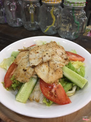 JD also have 1 menu for salada. Really good for heath, this is grilled chicken salada. You can eat with tartar/japanese/russian sauce. Up to you