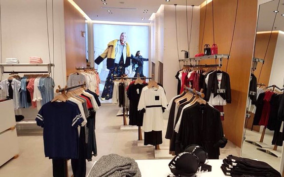 French Connection - Vincom Landmark 81