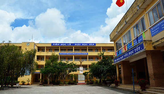 Trường THCS Quang Trung