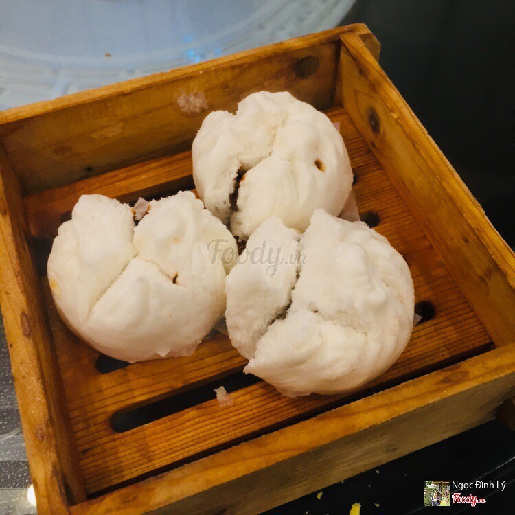 Bánh bao xá xíu hấp