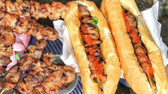 LyLy Food - Bánh Mì, Thịt Xiên Nướng & Nước Ép - 38 Doãn Kế Thiện