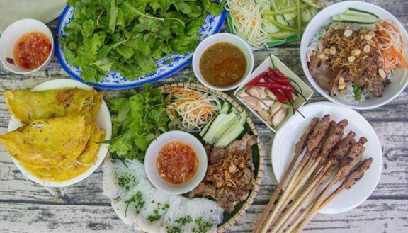 Ăn Ngon 24h - Nem Lụi & Chả Bò - 35D/120 Kim Giang