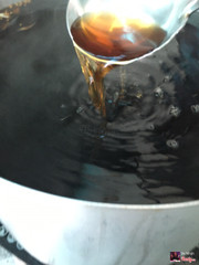 Nước nhà em nấu mỗi ngày để ship khách đây