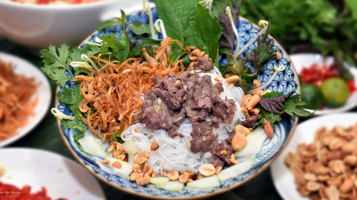 Chè Ngon Nhà Làm & Đồ Ăn Vặt - 34B Phố Cầu Am (Làng Vạn Phúc)
