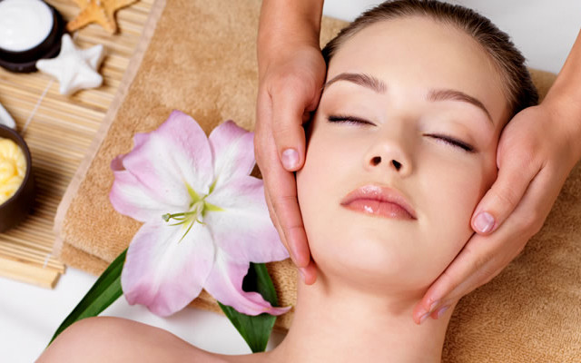 Thẩm Mỹ Viện Nguyễn Du - Lạc Long Quân