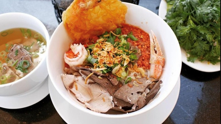 Hủ Tiếu Sa Đéc Làng Hoa - Lê Thánh Tôn