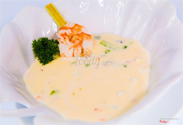 Súp hải sản với kem