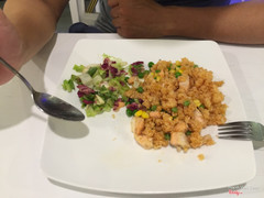 Cơm chiên cá hồi