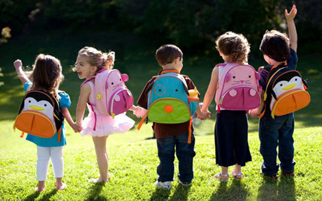 Mầm Non Chích Bông - Trung Tự