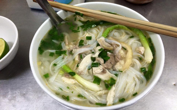 Phở, Bún & Các Món Bình Dân - Trần Cung