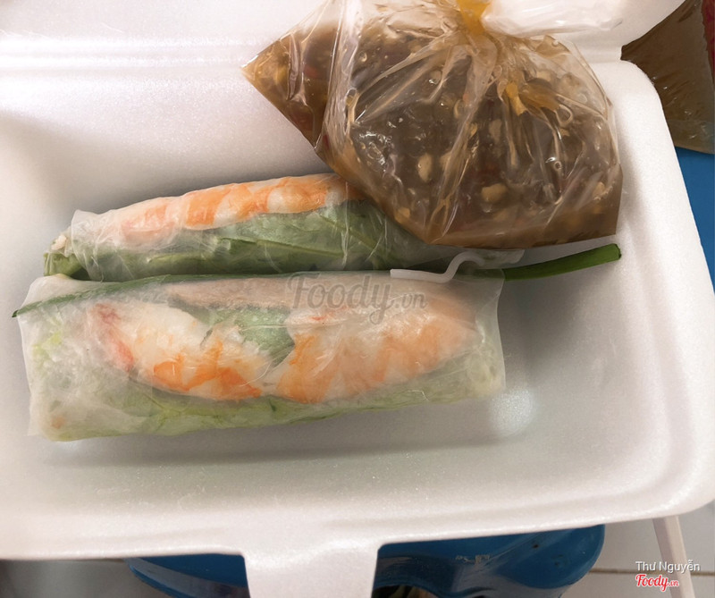 Gỏi cuốn chấm mắm nêm