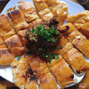 Bánh nướng giòn tan đậm đà. 