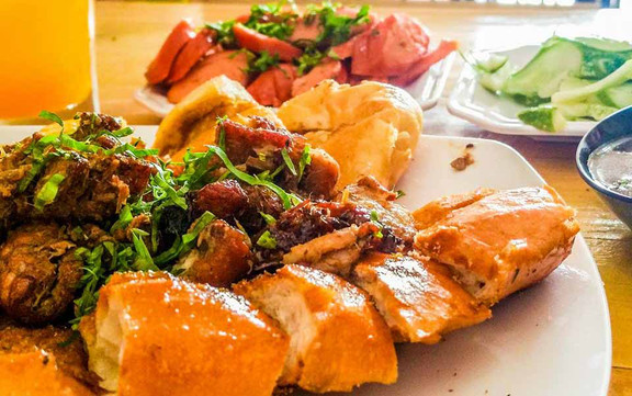 Bếp - Bánh Mì Nướng Lạng Sơn