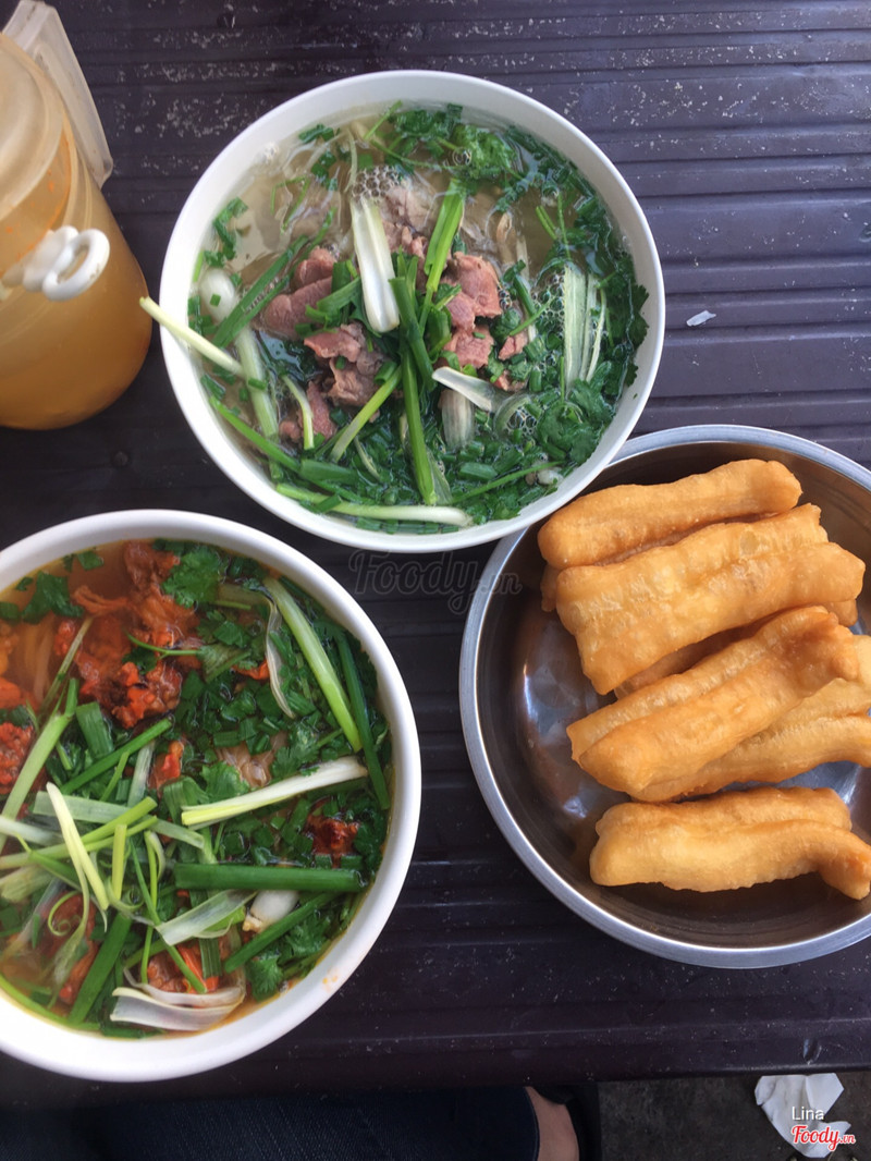 Pho tai chin and pho sot vang