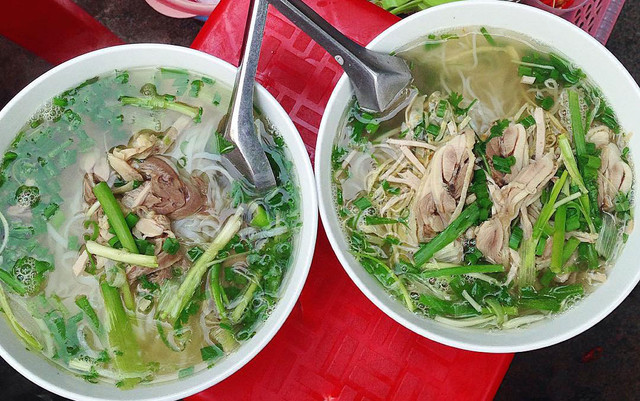 Tình 68 - Phở Gà Đồi & Bún Chả Quạt