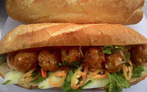 Bánh Mì Cô Mỹ
