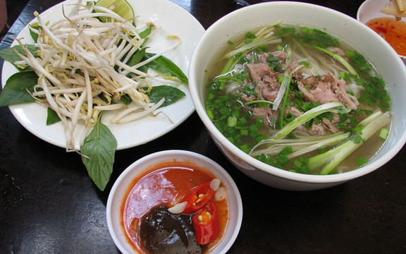 Phở Thìn - Lê Trực