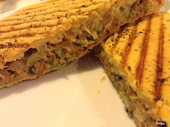 Panini cá hồi