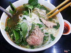 Tô phở chuẩn bị xơi