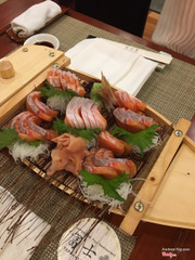 sashimi cá hồi