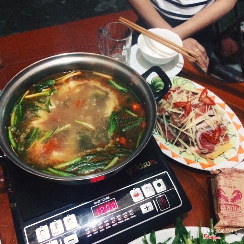 Lẩu cá tra dầu thì phải 