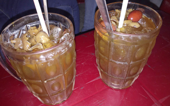 Nước Giải Khát Ướp Lạnh & Bánh Bao Hòa Hương