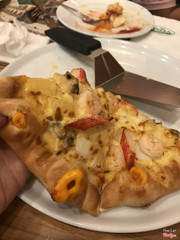 Pizza viền phomai núi lửa siu ngonnnnn