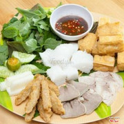 Bún đậu mắm tôm, chân giò ngon, lòng rán. 25k/suất