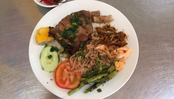 Cơm Vỉa Hè - Cơm, Bún & Bánh Cuốn