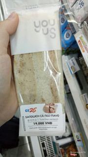 sanwich cá ngừ mayo 19k