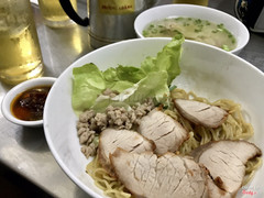 Mi hoanh thanh (wonton noodle soup) - 35.000 VND