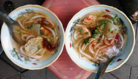 Cô Tình - Bánh Canh Bột Lọc