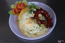 Cơm Lạp Xưởng+ Trứng 20k