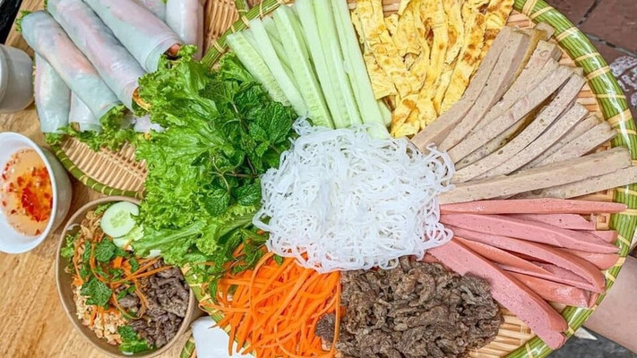 Nước Ép, Phở Cuốn & Mì Trộn Indomie - Trạm Food