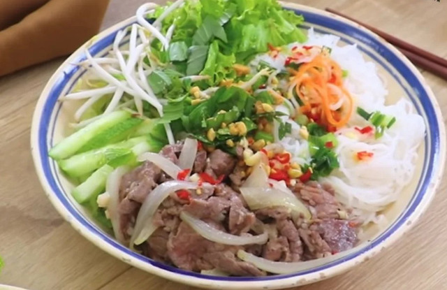 Bún Thịt Xào Long Xuyên -169 Ký Con