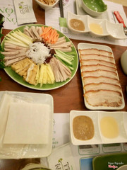 Cuốn 4 mùa và Cuốn heo quay