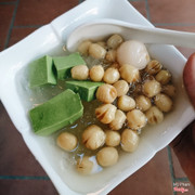 Chè matcha hạt sen 